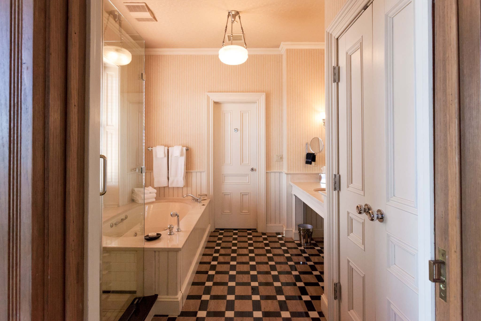 WM Bathroom 2