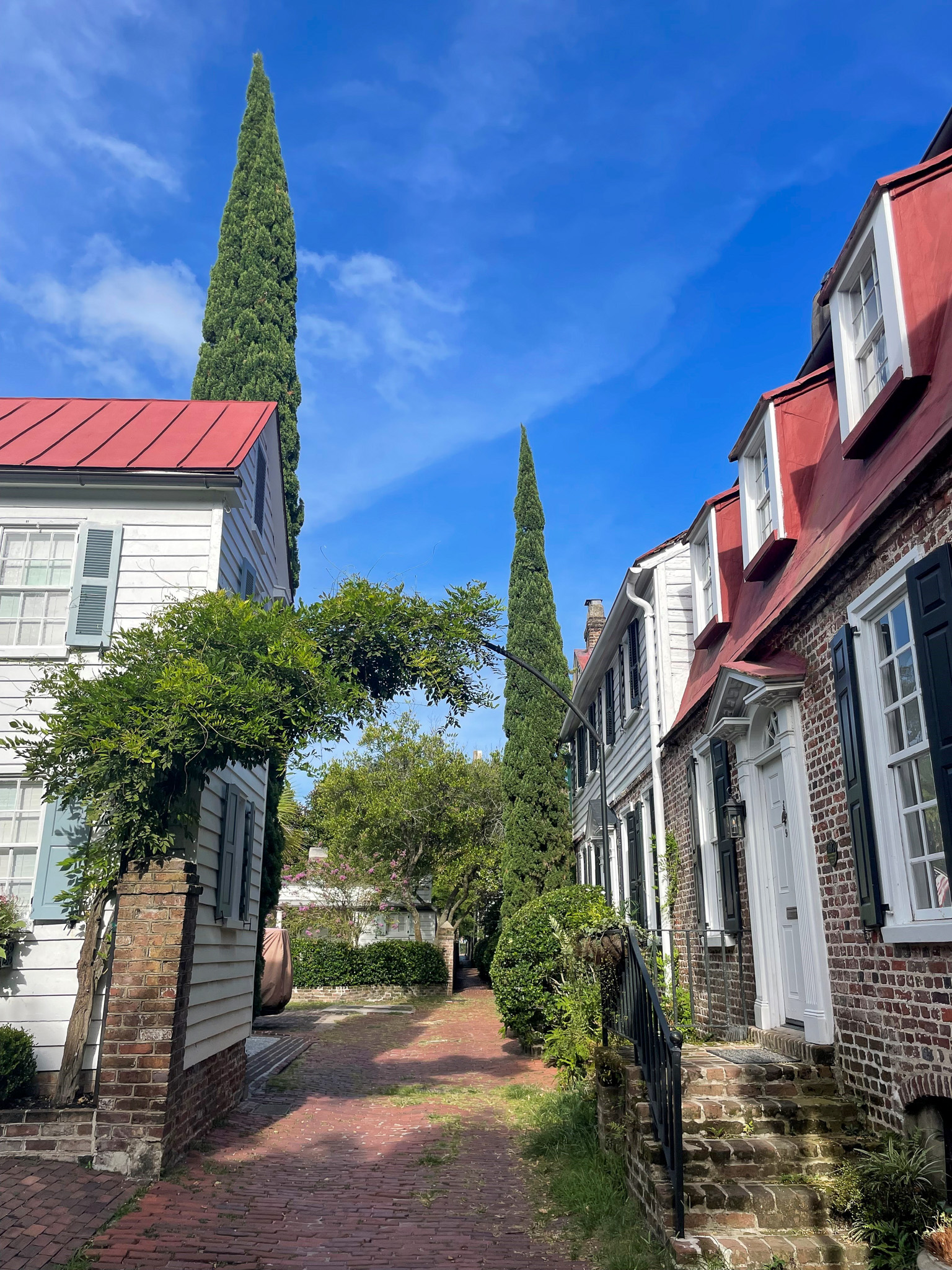 Stolls Alley in historic Charleston