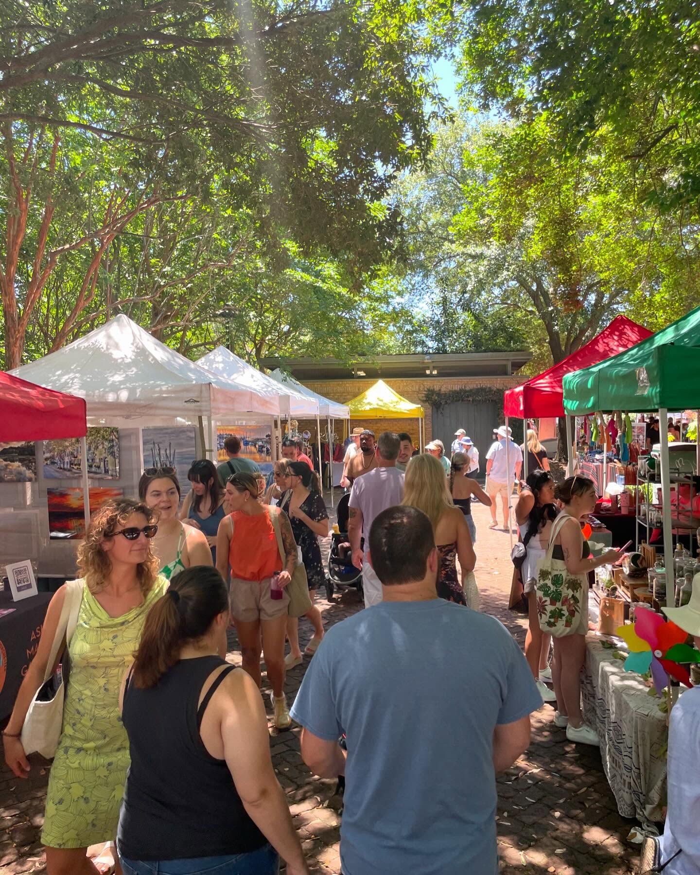 Downtown Charleston Farmers' Market